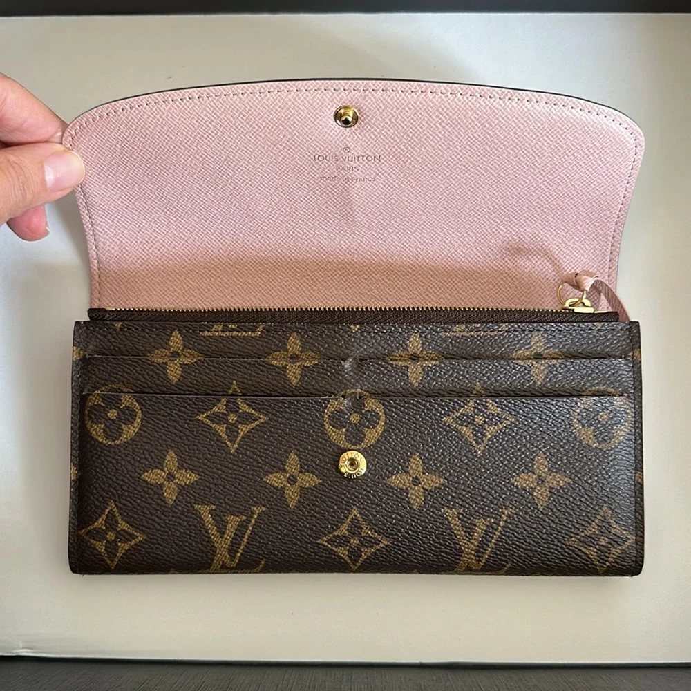 Like New Authentic Louis Vuitton Brown and Pink  Coated Canvas Monogram Wallet